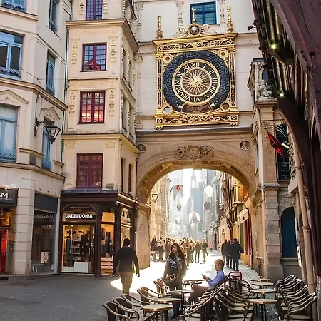 Appartement Petit Horloge à Rouen Extérieur photo
